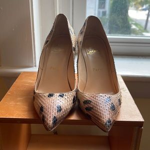 Christian Louboutin pumps WORN ONCE! 80MM pump size 37.5 US 7